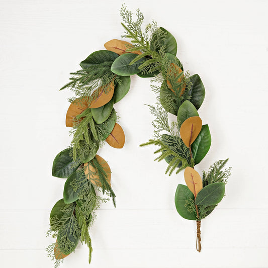 5ft Garland-Magnolia Leaves w. Norfolk and Cedar Pin