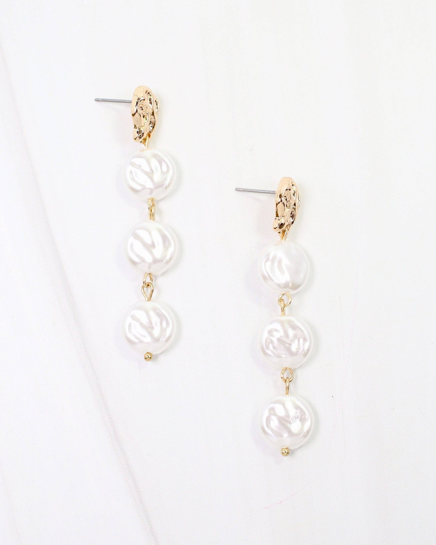 Grants Dangle Pearl Earring Cream