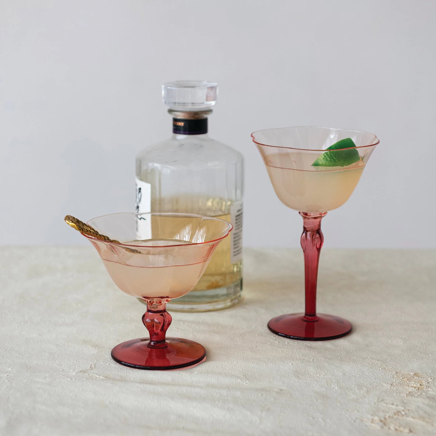 8 oz Two-Tone Stemmed Wine Glass